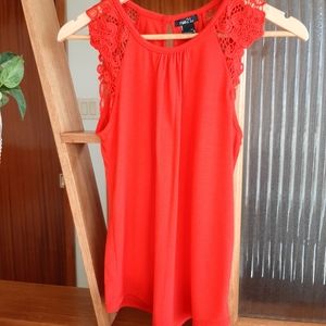 Cherry Red Cap sleeve t-shirt top Crochet lace sleeves medium